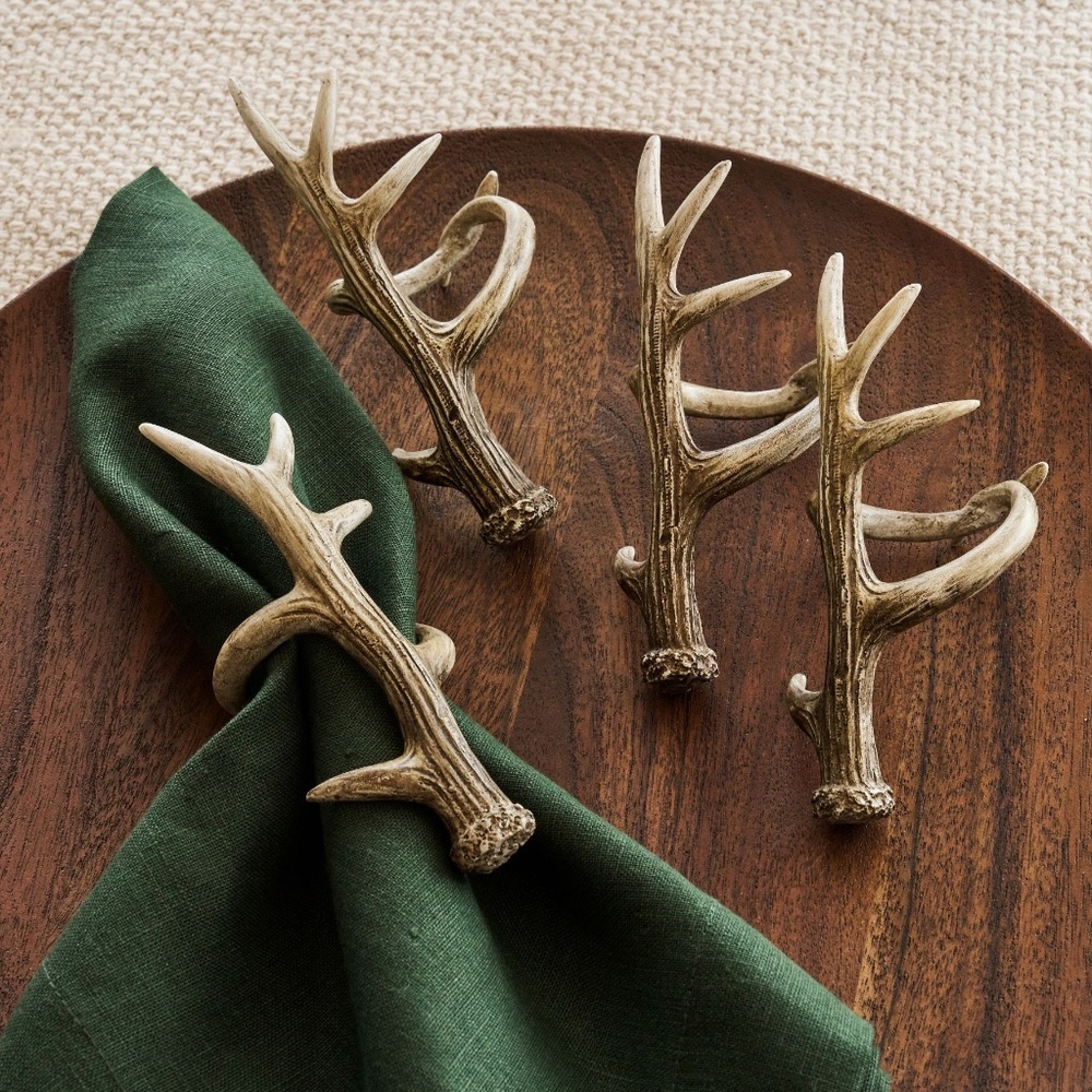 Pottery Barn Set of 4 Natural Antler Napkin Rings - NEW